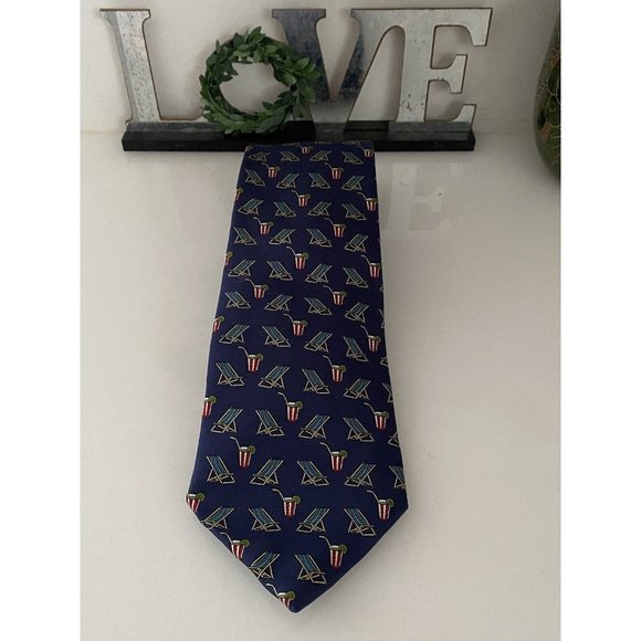 Aquascutum 100% Silk Tie Navy Blue Made in England Cool Beach Theme Vintage 3.75 - Picture 12 of 16